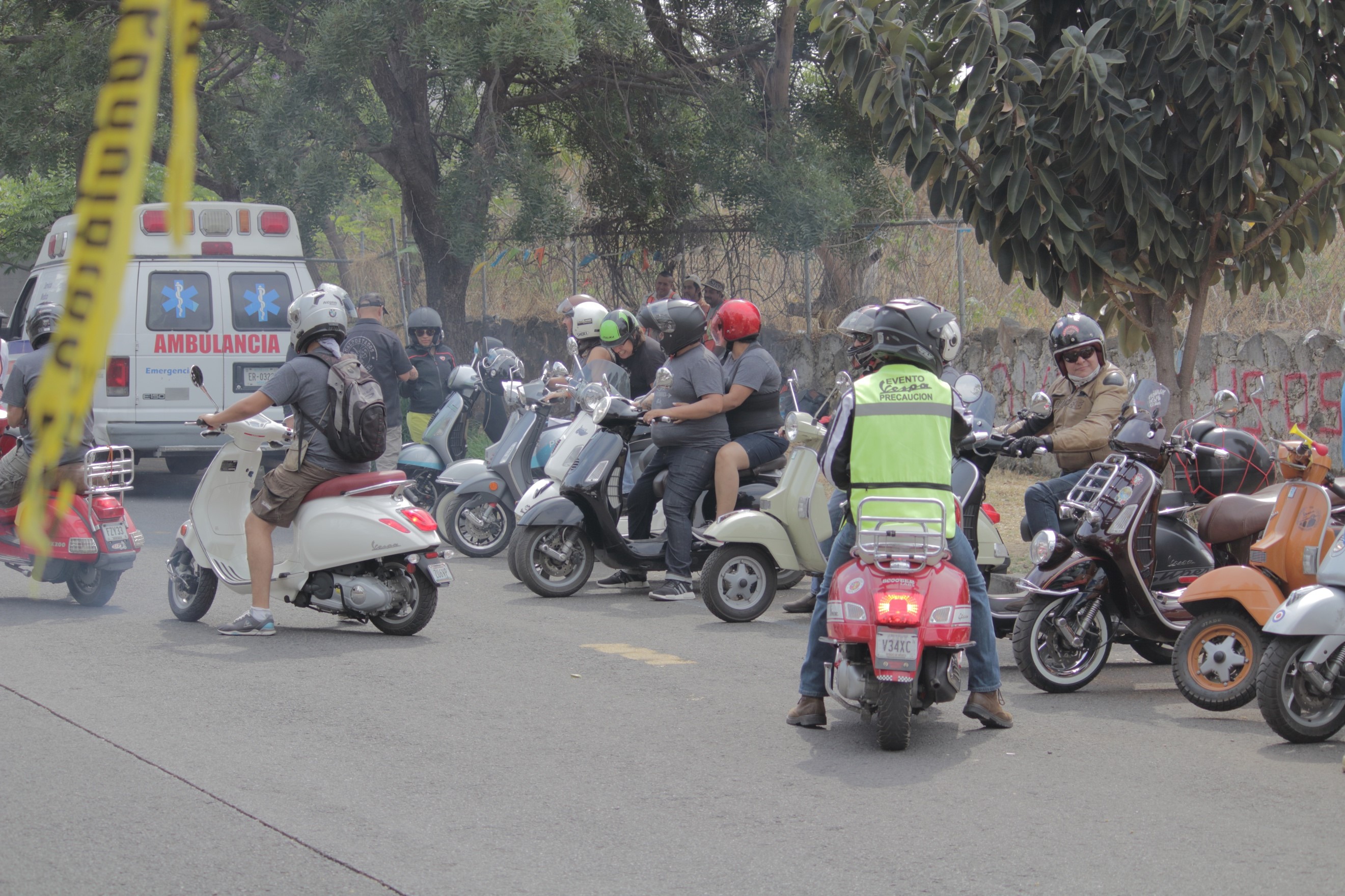 Vespa en carretera